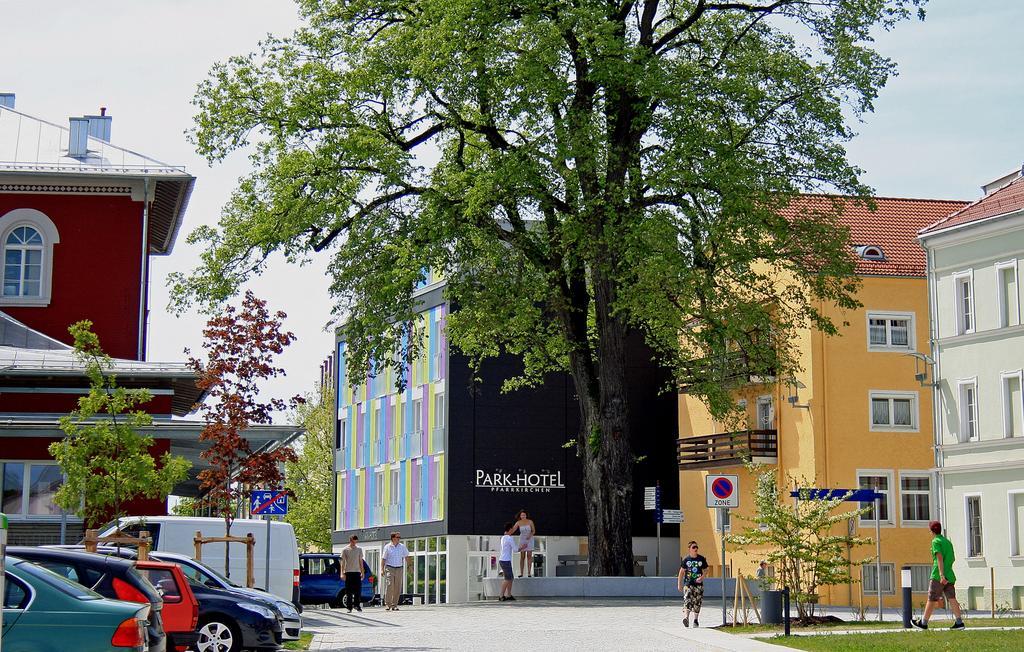 Parkhotel Pfarrkirchen Bagian luar foto