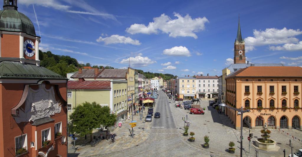 Parkhotel Pfarrkirchen Bagian luar foto