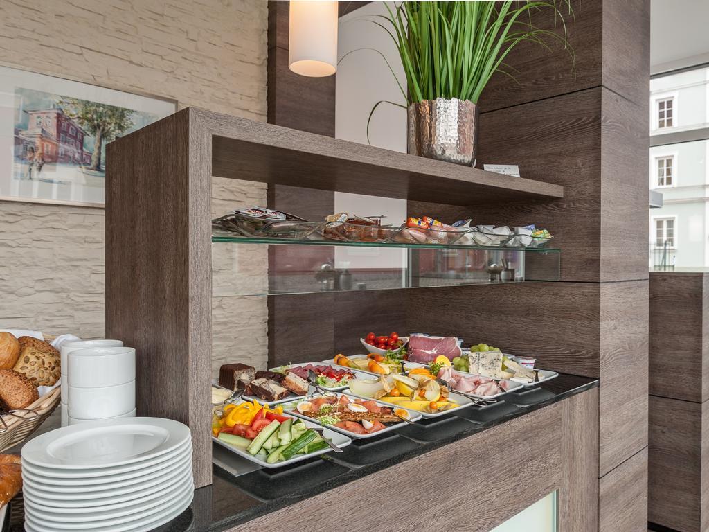 Parkhotel Pfarrkirchen Bagian luar foto